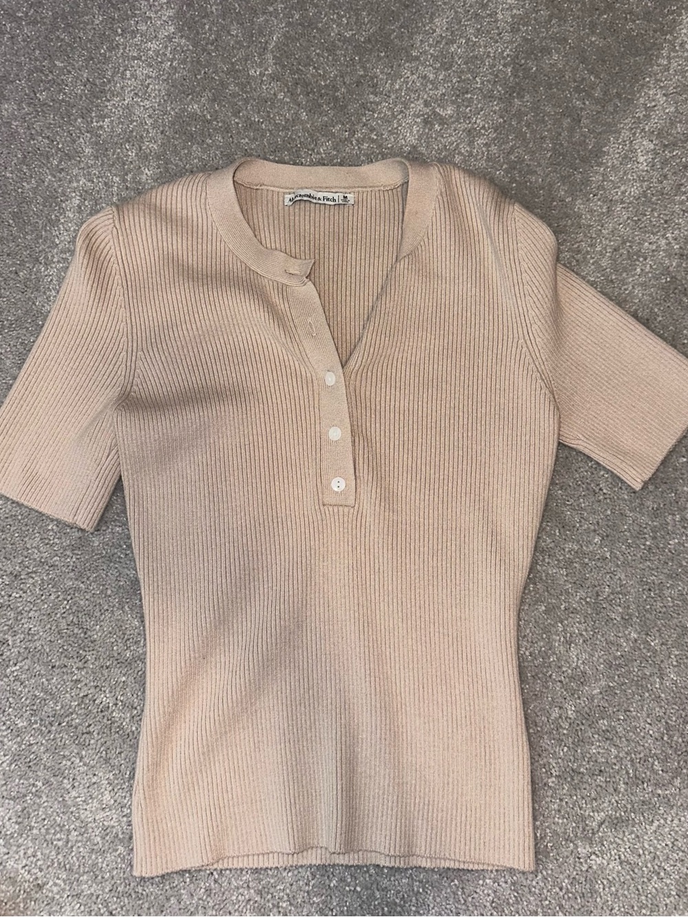 Abercrombie Women’s Short Sleeve Sweater Beige Ribbed Henley Top